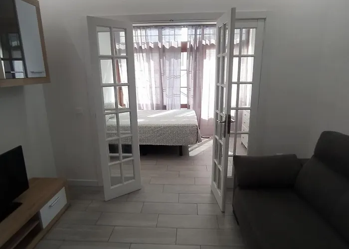 Colina White Cristianos ロスクリスティアーノス